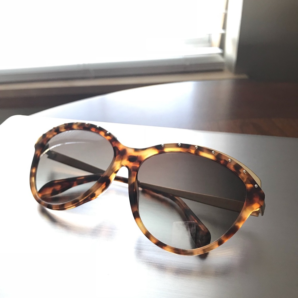 Alexander McQueen Sunglass - Picture 2 of 8
